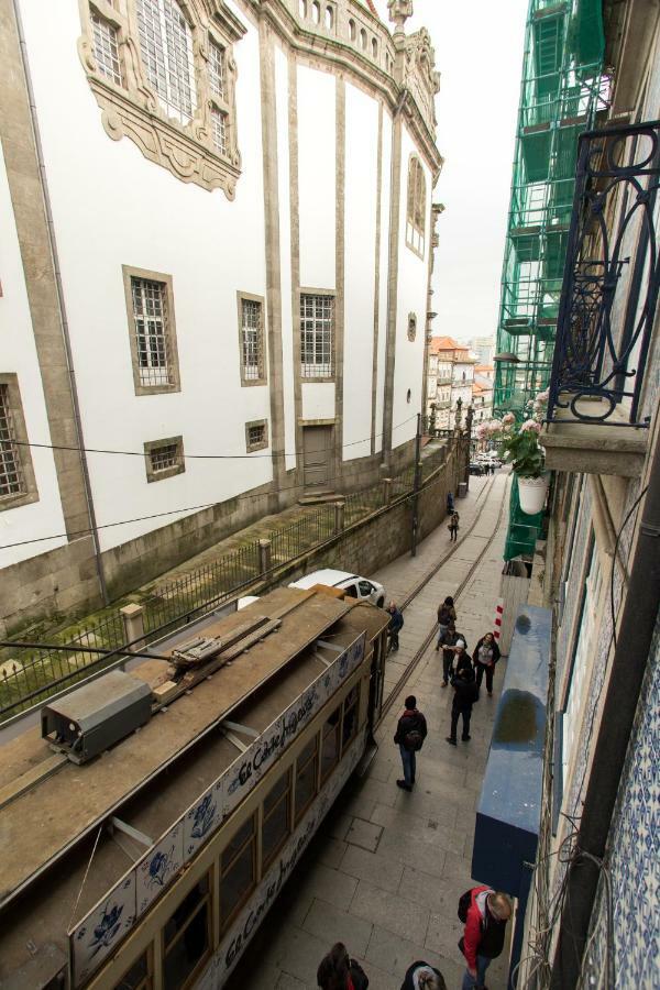 Porto And Clerigos Views By Porto City Hosts ภายนอก รูปภาพ