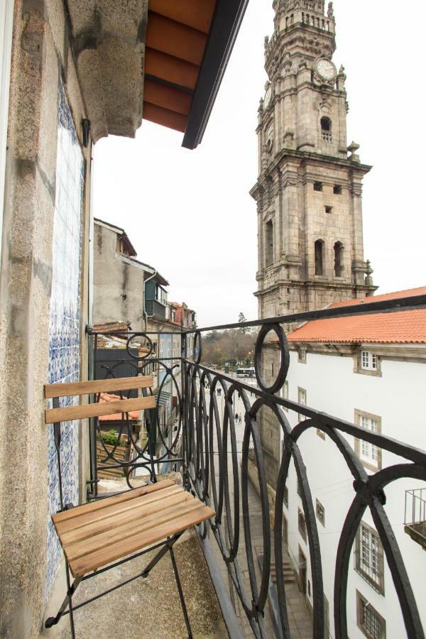 Porto And Clerigos Views By Porto City Hosts ภายนอก รูปภาพ